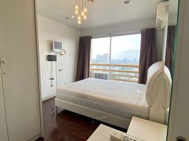1 спален Кондо в аренду в Master View Executive Place, Bang Lamphu Lang