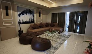 普吉 芭东 Palm Spring Condo 3 卧室 公寓 售 