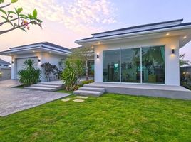 5 Bedroom Villa for sale at Bliss Home Luxury Villa, Thap Tai