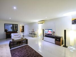2 Schlafzimmer Wohnung zu vermieten im Bayshore Oceanview Condominium, Patong