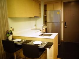 1 Bedroom Condo for sale at Via Botani, Khlong Tan Nuea