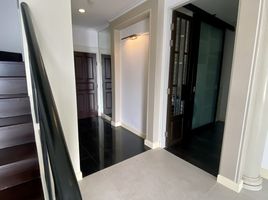 3 Schlafzimmer Penthouse zu vermieten im Somkid Gardens, Lumphini, Pathum Wan