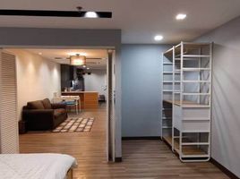 1 Schlafzimmer Wohnung zu verkaufen im Nusa State Tower Condominium, Si Lom, Bang Rak, Bangkok, Thailand
