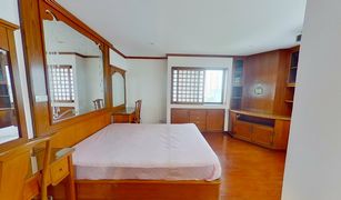 ขายคอนโด 3 ห้องนอน ใน คลองตันเหนือ, กรุงเทพมหานคร อาคารเลอพรีมิเออร์ 2