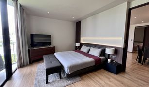 3 Bedrooms Condo for sale in Khlong Tan, Bangkok Raveevan Space
