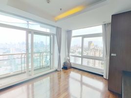 3 Bedroom Condo for sale at The Height, Khlong Tan Nuea