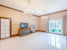7 Schlafzimmer Villa zu verkaufen im Umm Al Sheif Villas, Umm Al Sheif