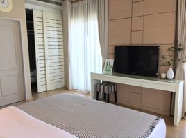 1 Schlafzimmer Wohnung zu vermieten im Noble Refine, Khlong Tan