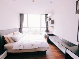 1 спален Кондо в аренду в Le Luk Condominium, Phra Khanong Nuea