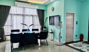 3 Bedrooms House for sale in Tha Raeng, Bangkok 