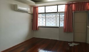 3 Bedrooms Townhouse for sale in Chong Nonsi, Bangkok 