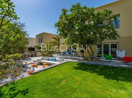 4 Bedroom Villa for sale at Deema 2, Deema, The Lakes