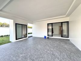 3 Schlafzimmer Haus zu verkaufen im Garden Place Village, Thep Krasattri