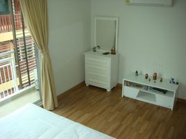 2 Schlafzimmer Appartement zu vermieten im Y.O. Place, Khlong Toei