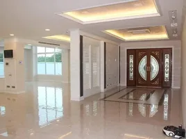 6 спален Вилла в аренду в The Royal Golf & Country Club, Sisa Chorakhe Noi, Bang Sao Thong