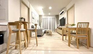 2 Bedrooms Condo for sale in Lumphini, Bangkok Life One Wireless