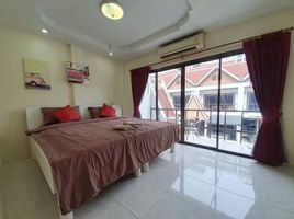 4 Schlafzimmer Reihenhaus zu vermieten im Corrib Village, Nong Prue, Pattaya