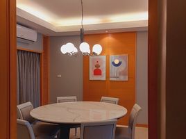 3 Schlafzimmer Wohnung zu vermieten im Esmeralda Apartments, Thung Mahamek