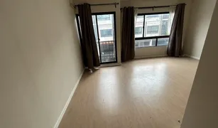 4 Bedrooms Townhouse for sale in Don Mueang, Bangkok Patio Vibhavadi-Songprapa 
