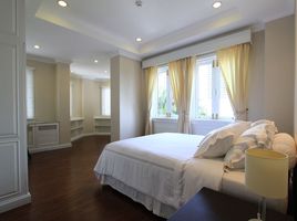 3 спален Кондо в аренду в Dhani Residence, Khlong Tan Nuea
