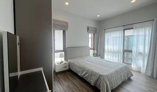 4 Bedrooms Condo for sale in Hua Mak, Bangkok Burasiri Krungthep Kreetha