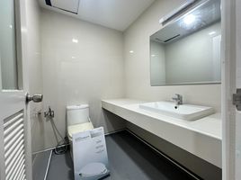 3 Schlafzimmer Wohnung zu vermieten im KC Court Apartment, Khlong Tan Nuea