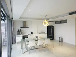 2 Bedroom Condo for rent at The View, Karon