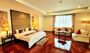 3 Bedrooms Condo for sale in Khlong Tan Nuea, Bangkok Piyathip Place