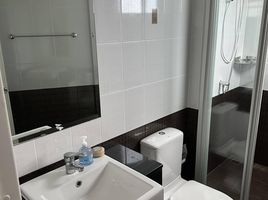 Studio Apartment for rent at Asakan Place Srinakarin, Suan Luang