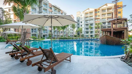 Фото 1 of the Communal Pool at The Title Residencies