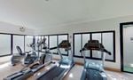 Fitnessstudio at Ramada by Wyndham Ten Ekamai Residences