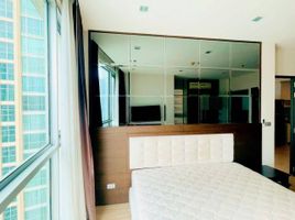 2 Schlafzimmer Appartement zu vermieten im Sky Walk Residences, Phra Khanong Nuea