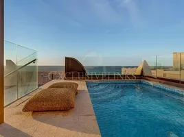 6 Bedroom Penthouse for sale at Balqis Residence, Palm Jumeirah, Dubai
