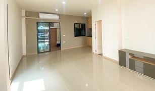 3 Bedrooms Townhouse for sale in Suan Luang, Bangkok Time Home(Rama 9 - 64)