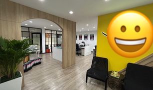 1 Bedroom Office for sale in Si Lom, Bangkok 