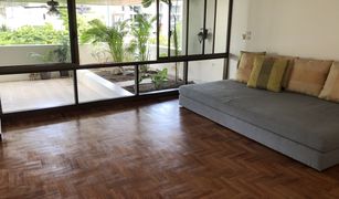 3 Bedrooms Apartment for sale in Khlong Toei Nuea, Bangkok Charan Mansion