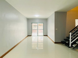 3 Bedroom Townhouse for sale at Baan Pruksa 63 , Bang Kadi, Mueang Pathum Thani