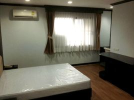 2 Schlafzimmer Appartement zu vermieten im Baan Suanpetch, Khlong Tan Nuea