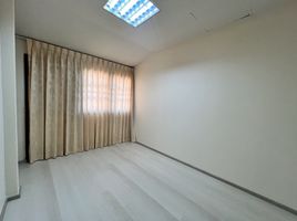 2 Schlafzimmer Haus zu verkaufen in Khan Na Yao, Bangkok, Ram Inthra