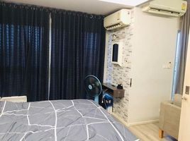 1 спален Кондо в аренду в Double Lake Condominium, Ban Mai, Pak Kret, Нонтабури