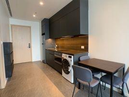 1 спален Кондо в аренду в The Lofts Silom, Si Lom