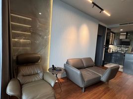 1 Bedroom Apartment for rent at Noble Ploenchit, Lumphini