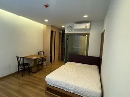 1 спален Кондо в аренду в Quad Sathon, Thung Wat Don