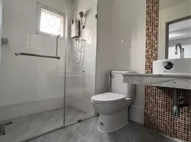 3 Bedroom Townhouse for rent in Punnawithi BTS, Bang Chak, Bang Chak