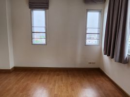 2 Schlafzimmer Wohnung zu vermieten im City Home Sukhumvit, Bang Na
