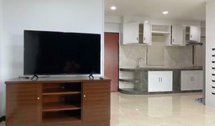 2 Bedrooms Condo for sale in Khlong Toei, Bangkok Saranjai Mansion