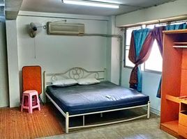 1 Bedroom Condo for rent at Ruenrom Condo 1, Hua Mak, Bang Kapi, Bangkok, Thailand