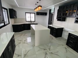6 Schlafzimmer Haus zu verkaufen im VISTA HERMOSA, Santo Domingo Este