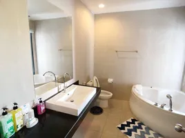 4 Bedroom Villa for sale in Phuket, Karon, Phuket Town, Phuket