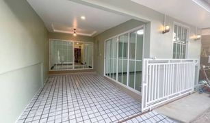 3 Bedrooms Townhouse for sale in Phimonrat, Nonthaburi Bua Thong 4 Village